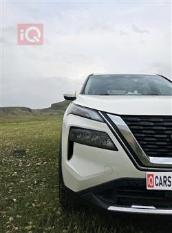 نيسان روج